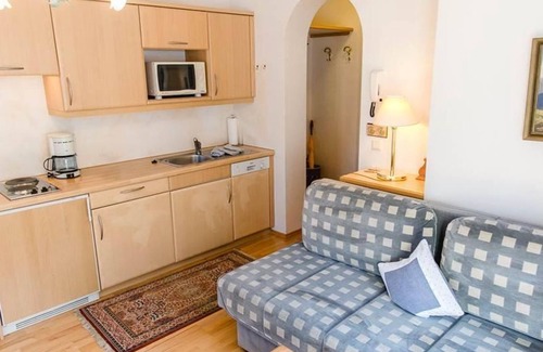 Lofer Apartment | Cozy 1-Bedroom Apartment at Haus Michael with Pool Access
