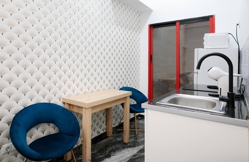 Sant Blai Apartment | Apartment 'Mini Loft' with Balcony, Wi-Fi and Air Conditioning