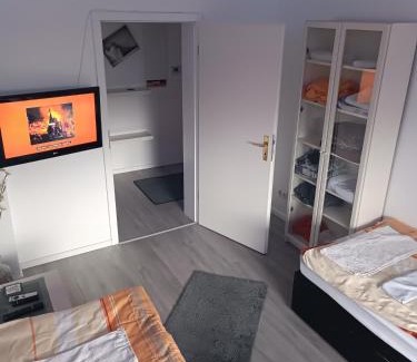 Nordstadt Apartment | Scenic Apartment mit Ausblick: Family-Friendly Retreat