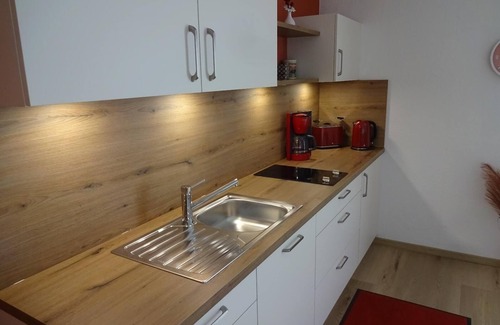 Bad Fuessing Apartment | Cozy Apartment with Adjustable Bed Frame and Kitchen Access