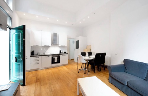 Albaro Apartment | Cozy Montallegro 32H: Oceanfront Escape with Free Parking