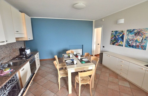 Costermano Apartment | Relaxing Apartment Montegolo Four with Pool & Lake Views