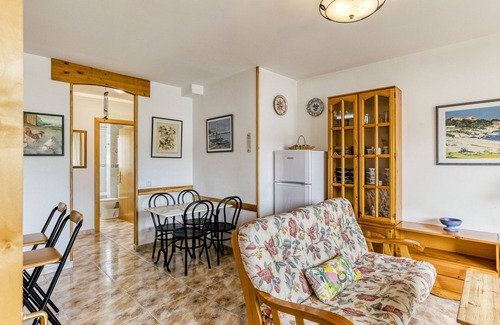 L'Escala Apartment | Relax at Apartment 'Montgo' with Pool and Mountain Views