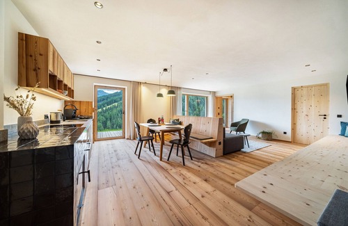 Moso in Passiria Apartment | Mountain View Apartment 'Mucher Michl' with Private Terrace