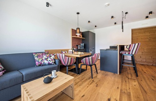 Valles Apartment | Cozy Apartment "Mulin Moidl" by Ski Area & Mountain Views