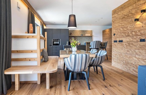 Valles Apartment | Mountain View Apartment "Mulin Tondl" with Sauna & Balcony
