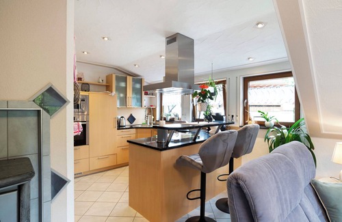 Kniebis Apartment | Pet-Friendly Apartment "Mutschler" with Balconies & Wi-Fi