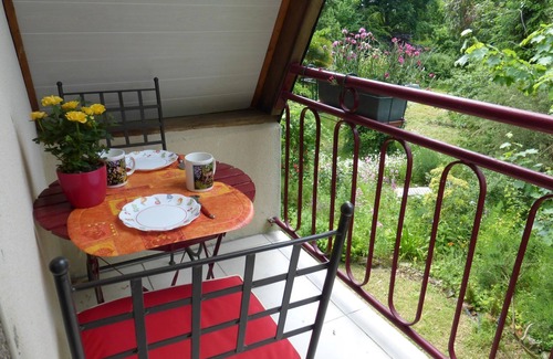 Saint-Briac-sur-Mer Apartment | Peaceful Duplex Apartment in St Briac sur Mer with Kitchen