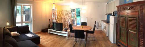 Rungsdorf Apartment | Pet-Friendly Apartment Near Villenviertel - 10/10 Rating!