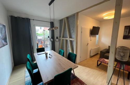 Jena Apartment | Cozy Apartment Napoleon: Ideal Location with Ocean Views