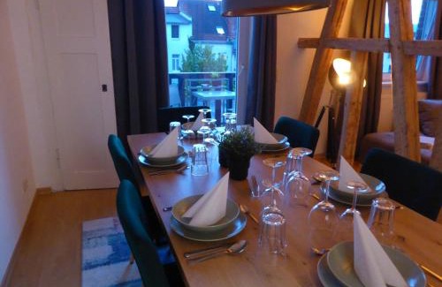 Jena Apartment | Cozy Apartment Napoleon: Ideal Location with Ocean Views