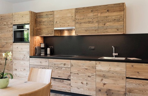 Gudon Apartment | Mountain View Retreat: Natur Suite Edelweisshof Heidi