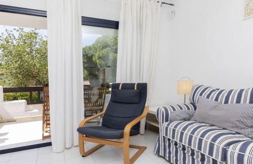 Pals Apartment | Bright Oceanfront Retreat at Apartment Nautic Golf II A