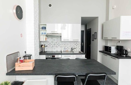 Arras Apartment | Central Apartment n°1: Steps from Arras and the Belfry