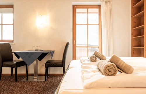 Oberndorf in Tirol Apartment | Cozy Apartment Neuhäusl - Family-Friendly Studio Retreat