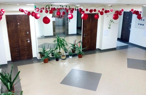 Dzerzhyns'kyi District Apartment | Pet-Friendly Apartment Near Alekseevskaya - Rated 10/10