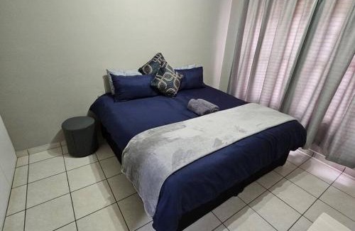 Newcastle Apartment | Modern Apartment Near Amajuba Mall with Pool Access