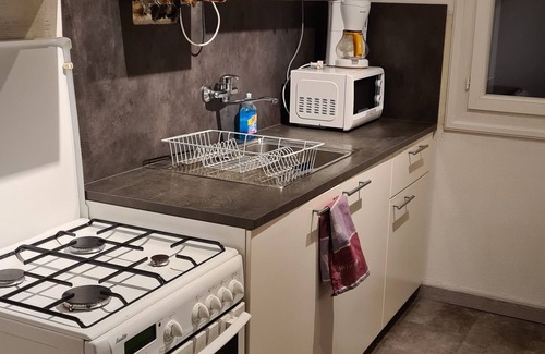 Guingamp Apartment | Prime Apartment Near Guingamp Station - 10/10 Rated Stay