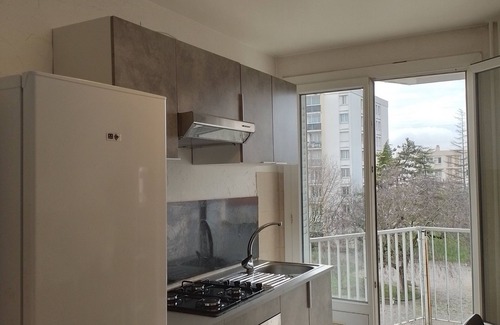 Vaulx En Velin Village Apartment | Convenient Apartment Near Lyon, Eurexpo & Groupama Stadium