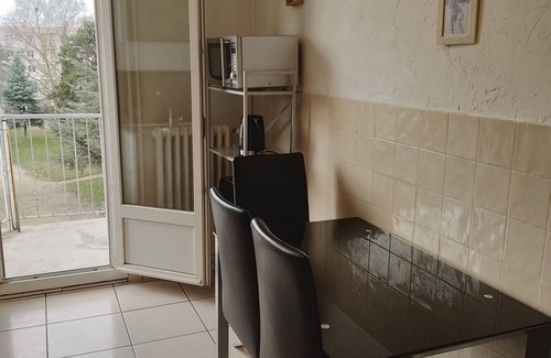 Vaulx En Velin Village Apartment | Convenient Apartment Near Lyon, Eurexpo & Groupama Stadium