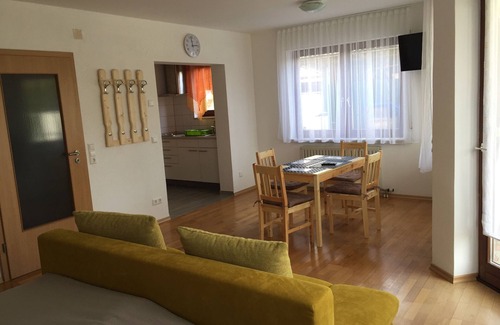 Meckenbeuren Apartment | Newly Renovated Apartment with Lake View Near Constance