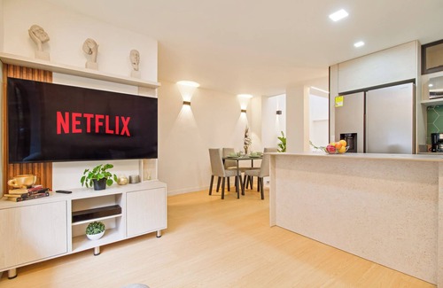 La Castellana Apartment | APARTMENT NEAR LAURELES