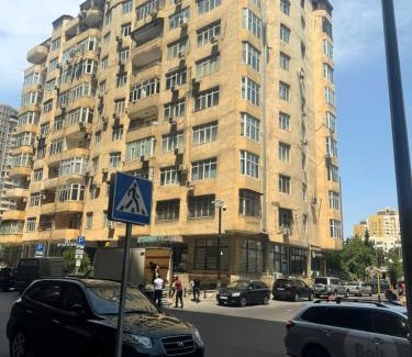 Baku Apartment | Convenient Apartment near m.Xatai with Hot Tub Access