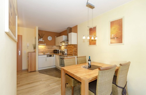 Kuhlungsborn Ost Apartment | Beachside Apartment with Ocean View and Pet-Friendly Perks