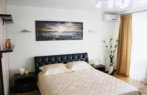 Minsk City Centre Apartment | Unforgettable Stay at Apartment Nemiga with Hot Tub Access