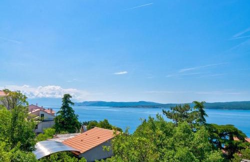 Klanfari Apartment | Cozy Apartment NENAD: Rated 9/10, Pet & Child Friendly