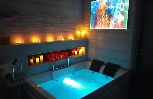 Pigneto Apartment | Experience Apartment Nido di Roma Suite with Hot Tub