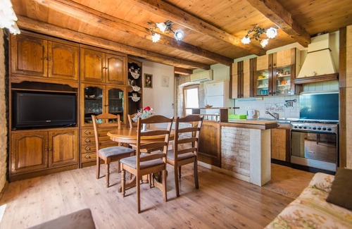Kastelir-Labinci Apartment | Top-Rated Apartment Nilda Valdi with Pool & Kitchen Amenities