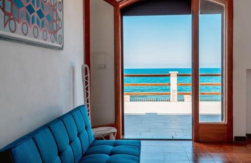 Marina di Caronia Apartment | Oceanfront Apartment Nina: A 4-Star Family Retreat