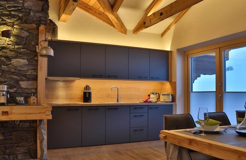 Mittelberg Apartment | Apartment No. 1 "adlernest" - Restaurant-pension Sonnwinkl