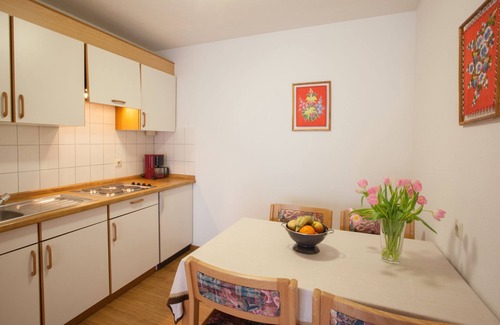 Simonswald Apartment | Cozy Apartment No. 15 - Ideal Getaway with Spa & Breakfast