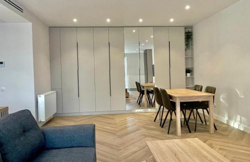 Sector 3 Apartment | Exceptional Stay at Apartment No 503 Lebada Lake Residence