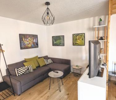 Nordost Apartment | Convenient Apartment No. 55 - Just 10 Min to City Centre
