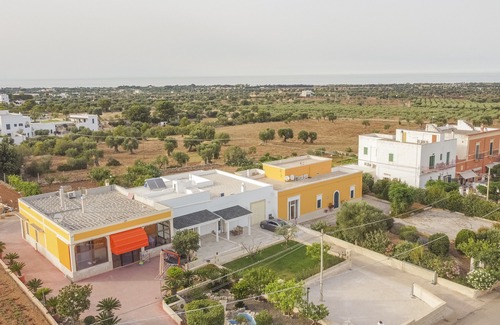 L'Assunta Apartment | Explore 'Nonna Giuannen' with Oceanfront Views & Private Terrace