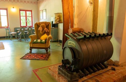 Latzow Apartment | Top-Rated Apartment Nonnendorf - Family-Friendly Stays