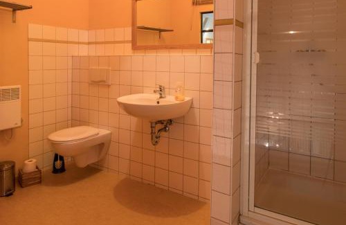 Latzow Apartment | Top-Rated Apartment Nonnendorf - Family-Friendly Stays