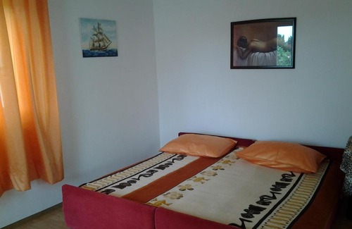 Bogovici Apartment | Comfortable Stay at Apartment Novo Marija - Pet Friendly
