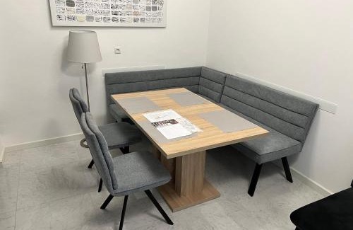 Hernals Apartment | Oceanfront Apartment NUMBER 17 with Incredible Guest Rating