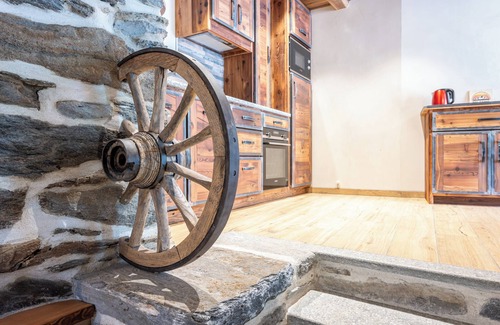 Val Cenis Apartment | Apartment 'Ô Canton' with Mountain View, Private Terrace and Wi-Fi