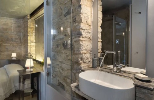 Imperia Apartment | Modern Meets Classic: Family-Friendly Apartment Awaits