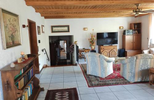 Grafenwohr Apartment | Spacious Apartment O2 - Perfect for 1-5 Guests, Rated 9.6