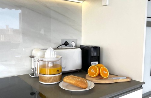 Santa Pola Apartment | Relax at Apartment 'Oasis Azul' with Ocean View & Balcony