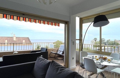 Santa Pola Apartment | Relax at Apartment 'Oasis Azul' with Ocean View & Balcony