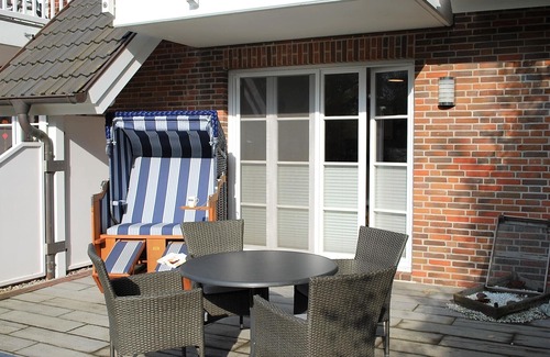 St. Peter-Ording Apartment | Oasis Retreat in Dünenhof with Oceanfront Pool & Spa