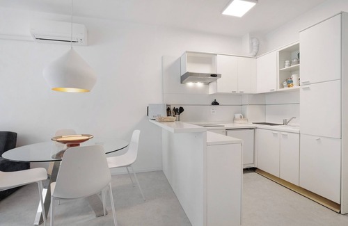 Jesolo Apartment | Apartment 'Oasis 38' with Shared Pool, Balcony and Wi-Fi
