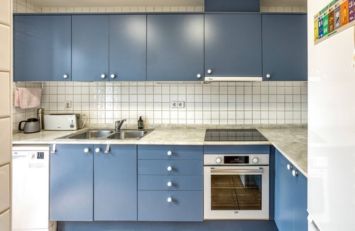 Mas Pinell Apartment | Apartment 'Oasis Premium' with Sea View, Wi-Fi and Air Conditioning